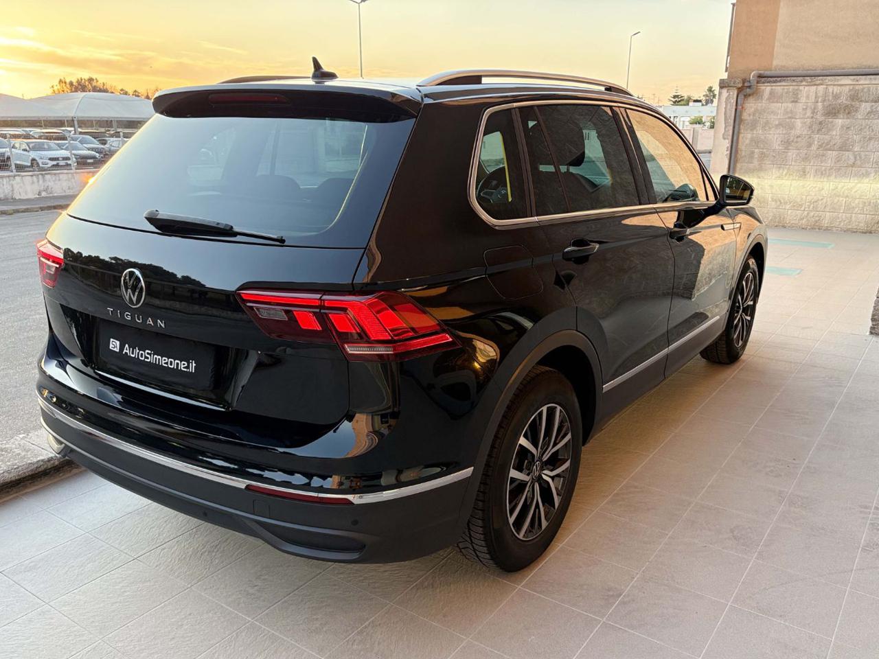 VOLKSWAGEN Tiguan 2.0 TDI 150 CV SCR DSG Life - 5