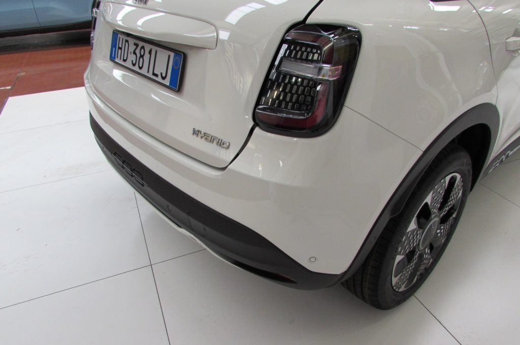 FIAT 600 Hybrid 110 CV DCT MHEV La Prima km zero - 15