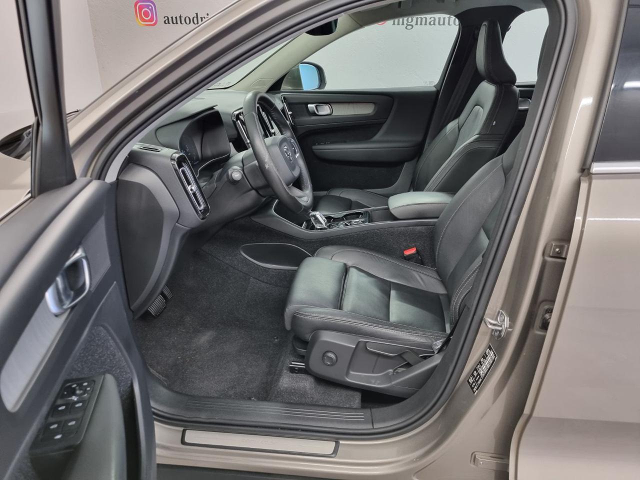 VOLVO XC40 T5 Recharge Plug-in Hybrid Inscription - 8