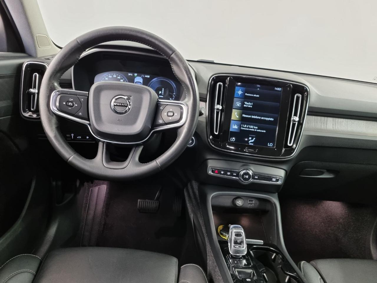 VOLVO XC40 T5 Recharge Plug-in Hybrid Inscription - 26