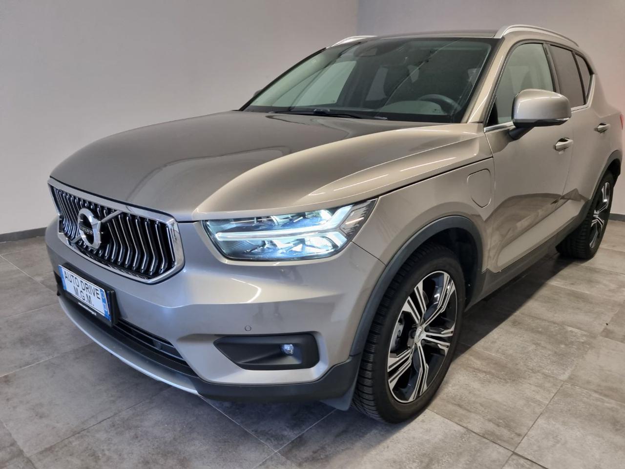 VOLVO XC40 T5 Recharge Plug-in Hybrid Inscription - 27