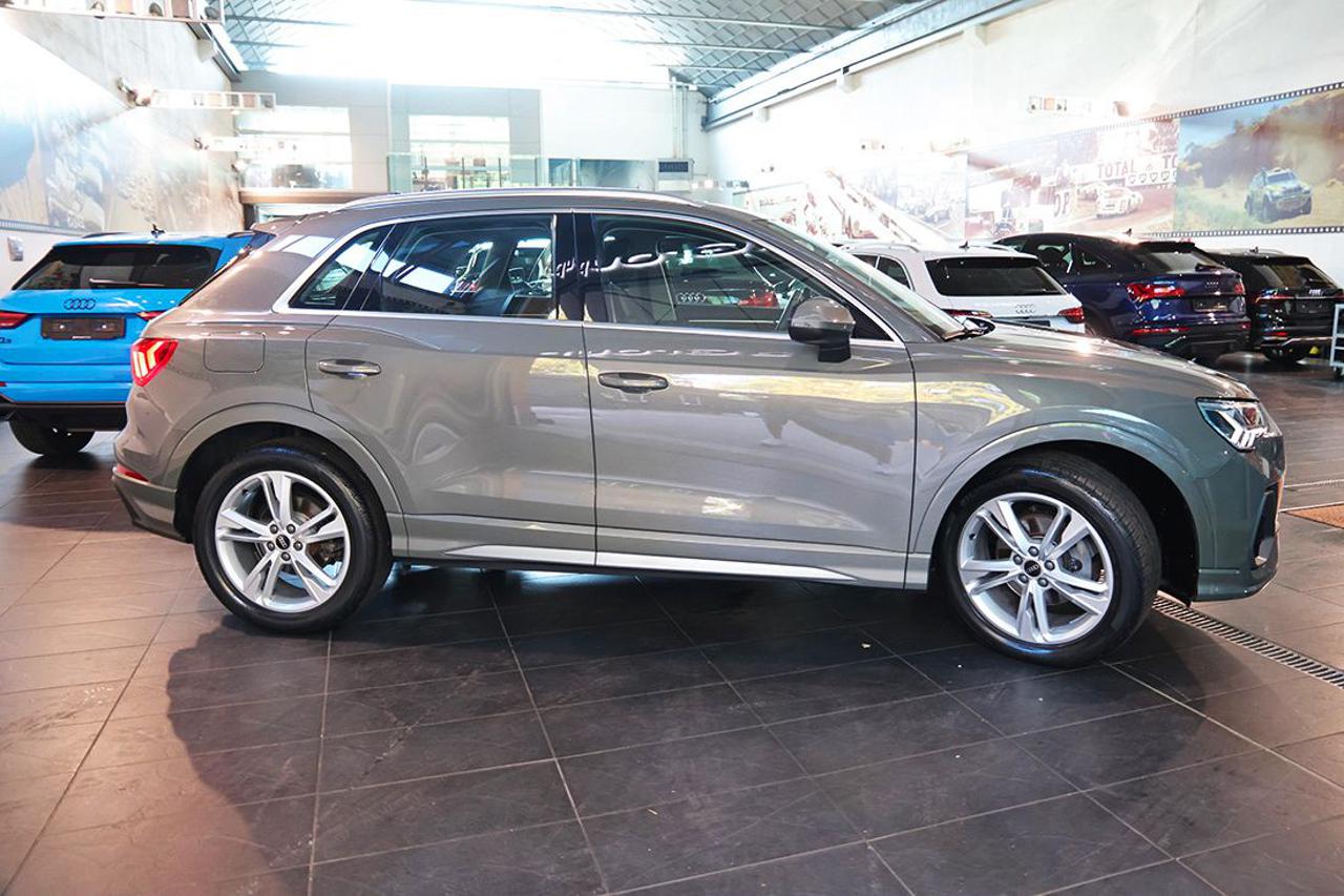 AUDI Q3 35 TDI S-Tronic S-Line - 10