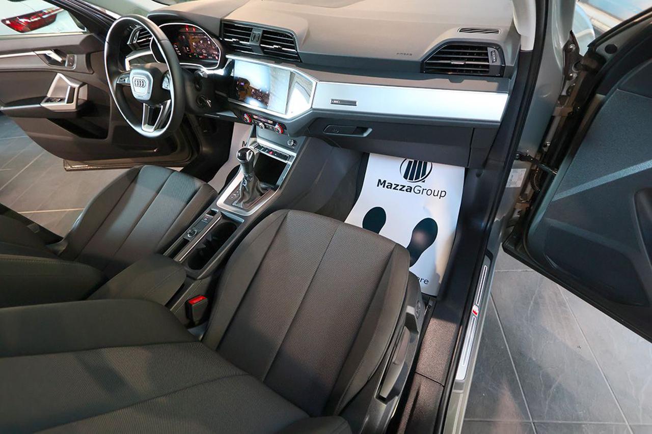 AUDI Q3 35 TDI S-Tronic S-Line - 15