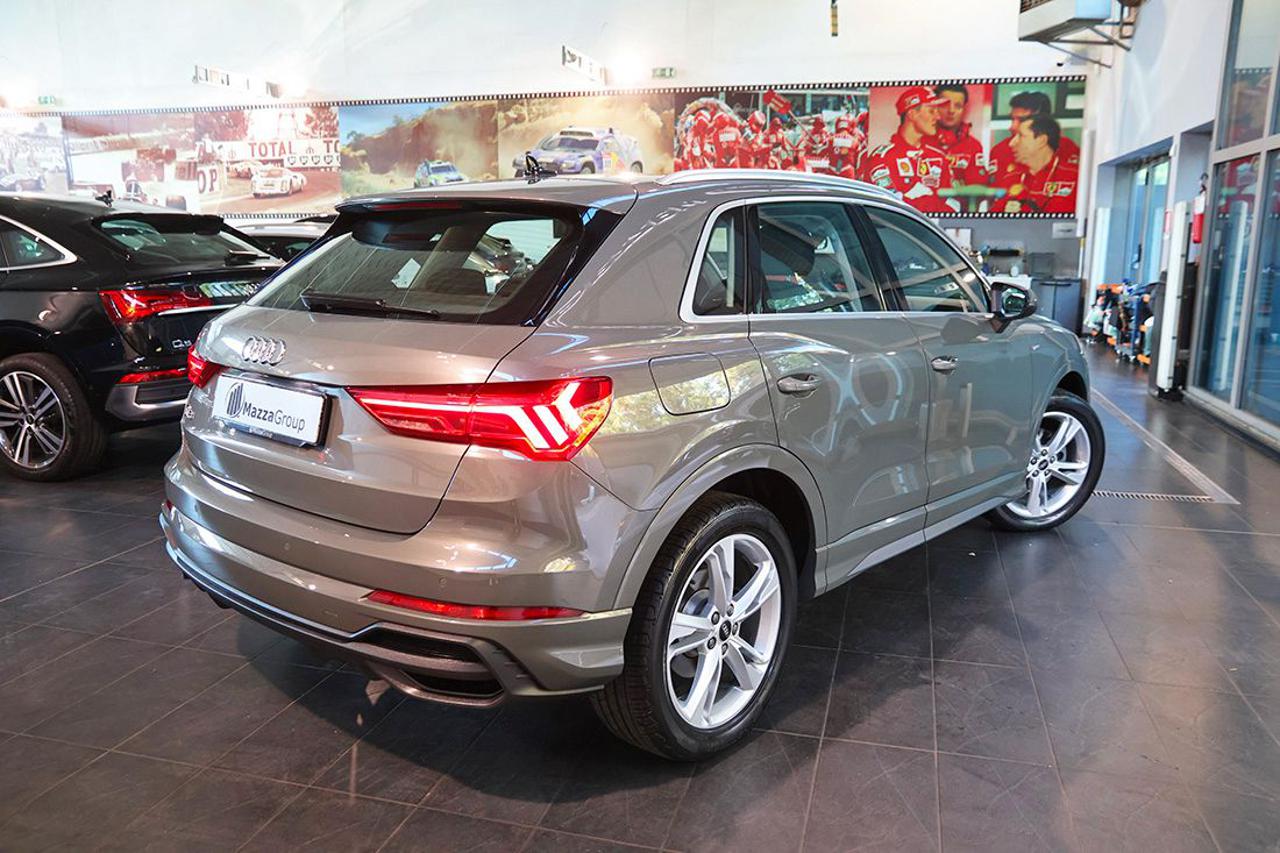 AUDI Q3 35 TDI S-Tronic S-Line - 9