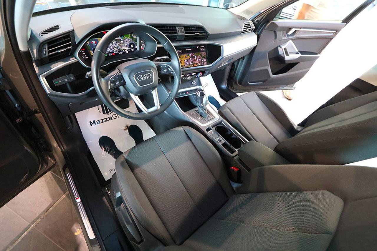 AUDI Q3 35 TDI S-Tronic S-Line - 13