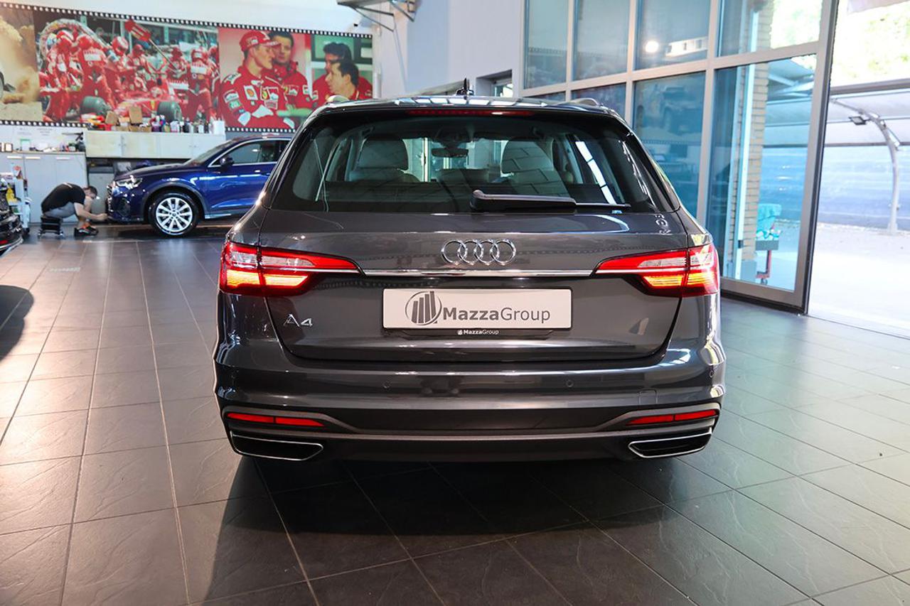 AUDI A4 30 TDI Avant S-Tronic Business - 8