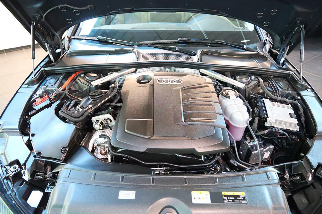 AUDI A4 30 TDI Avant S-Tronic Business - 11