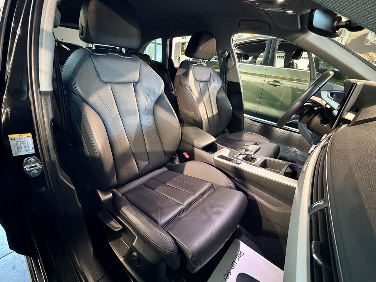 AUDI A4 allroad 40 TDI S-Tronic Identity Contrast - 17