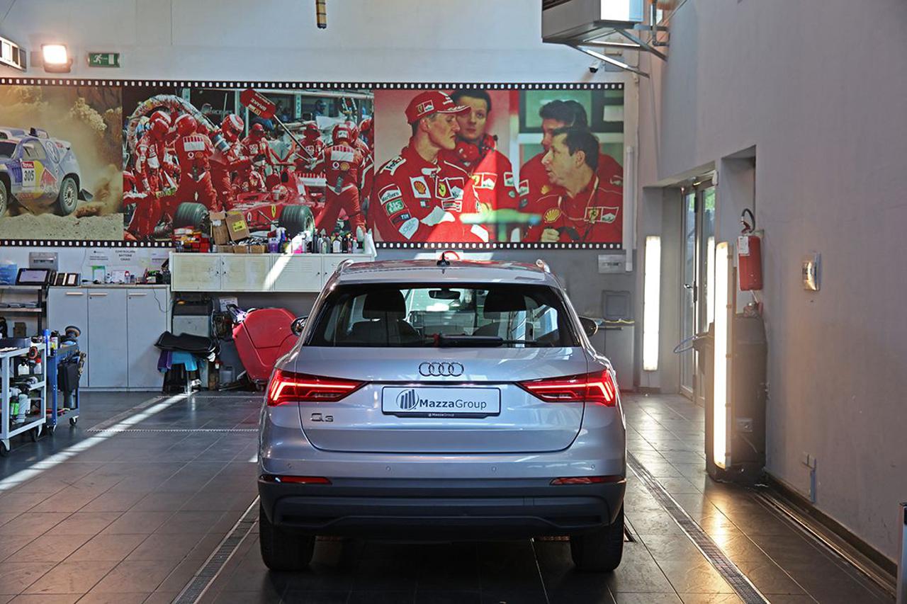 AUDI Q3 35 TDI S-Tronic Business - 4