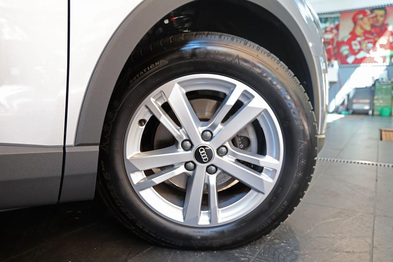 AUDI Q3 35 TDI S-Tronic Business - 6