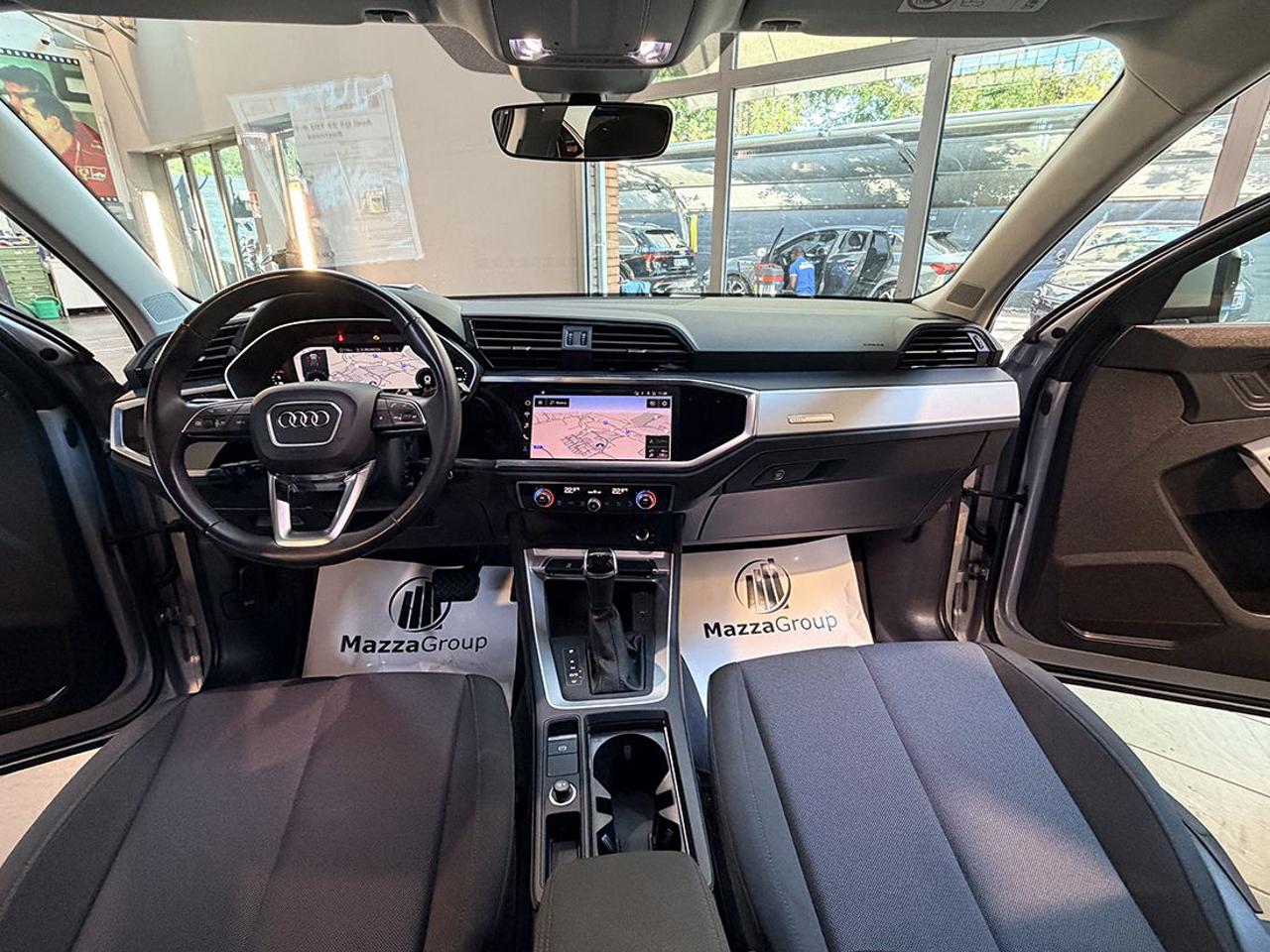 AUDI Q3 35 TDI S-Tronic Business - 29