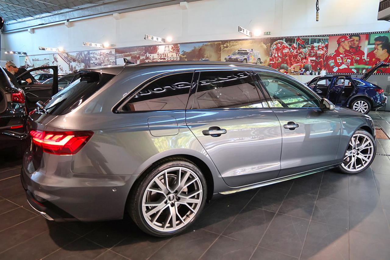 AUDI A4 35 TFSI Avant S-Tronic S-Line - 9