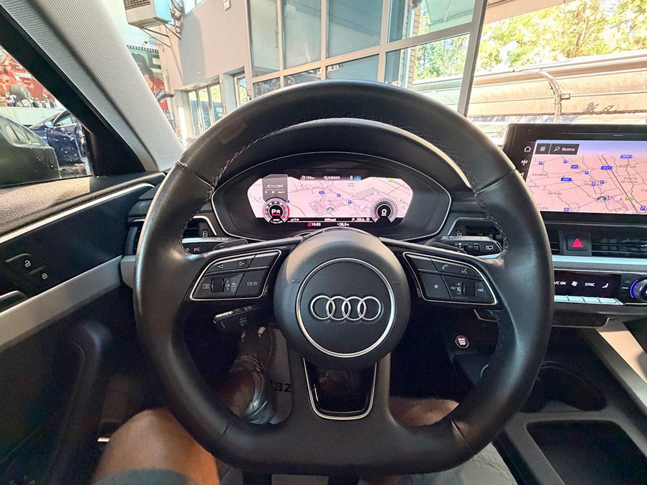 AUDI A4 35 TFSI Avant S-Tronic S-Line - 21