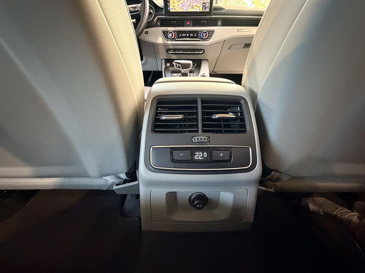 AUDI A4 allroad 40 TDI S-Tronic Identity Contrast - 42