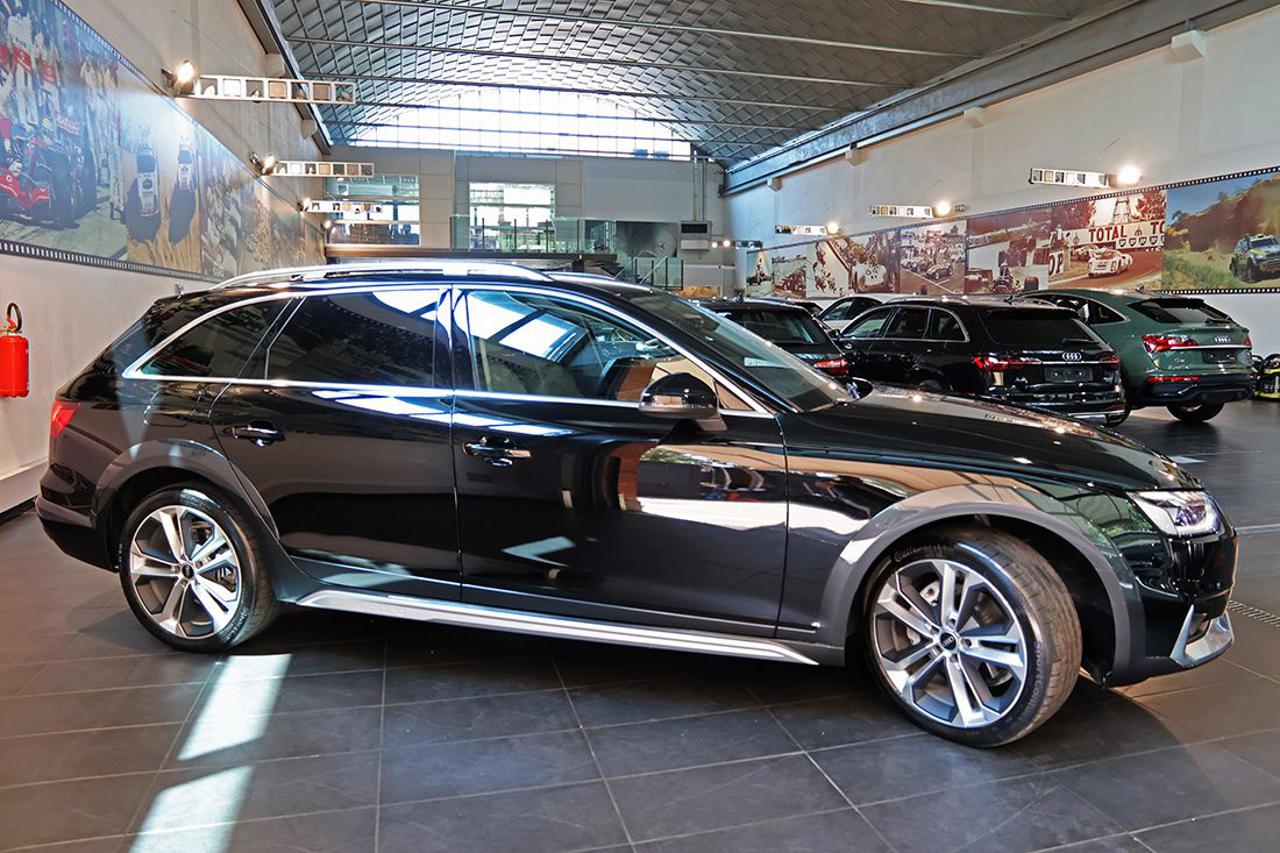 AUDI A4 allroad 40 TDI S-Tronic Identity Contrast - 9