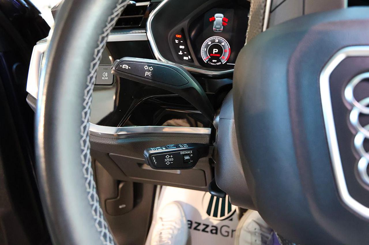 AUDI Q3 35 TDI S-Tronic S-Line - 22