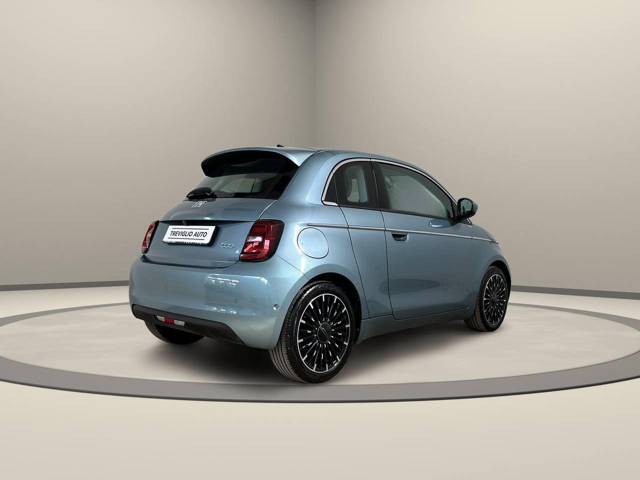 FIAT 500e 3+1 42 kWh La Prima 320 Km autonomia - 5