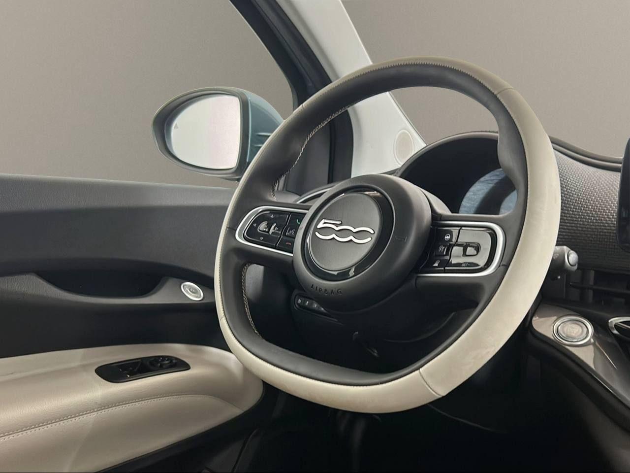 FIAT 500e 3+1 42 kWh La Prima 320 Km autonomia - 24