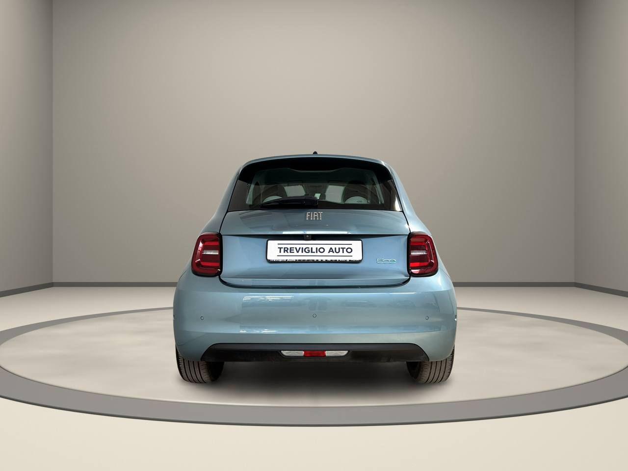 FIAT 500e 3+1 42 kWh La Prima 320 Km autonomia - 6