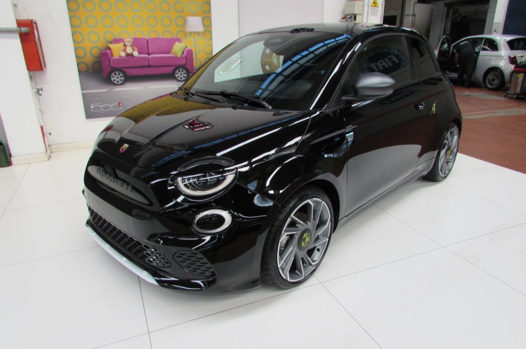 ABARTH 500e Turismo - 2