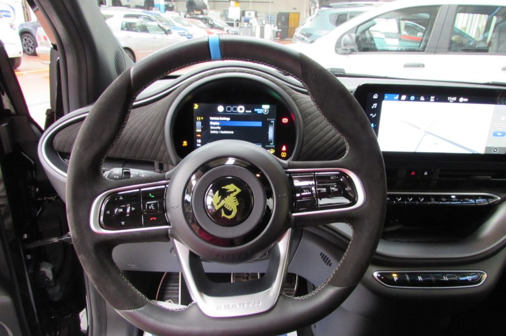 ABARTH 500e Turismo - 15