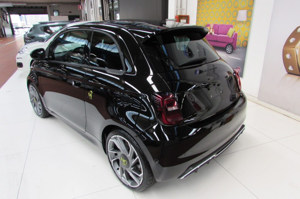 ABARTH 500e Turismo - 4
