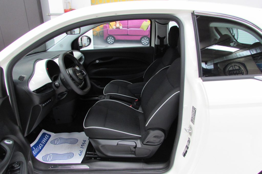 FIAT 500e 3+1 42 kWh AUTONOMIA 320Km. - 7