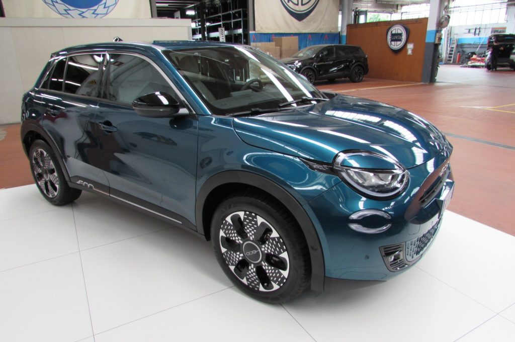 FIAT 600 Hybrid 100 CV DCT MHEV La Prima - 3