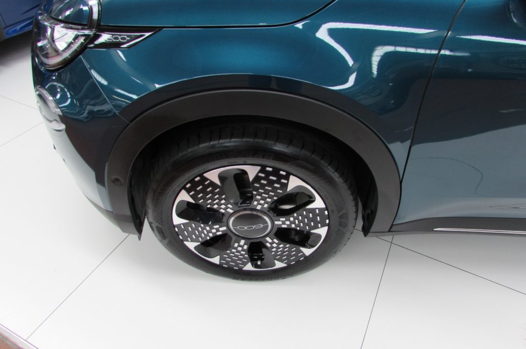 FIAT 600 Hybrid 100 CV DCT MHEV La Prima - 6