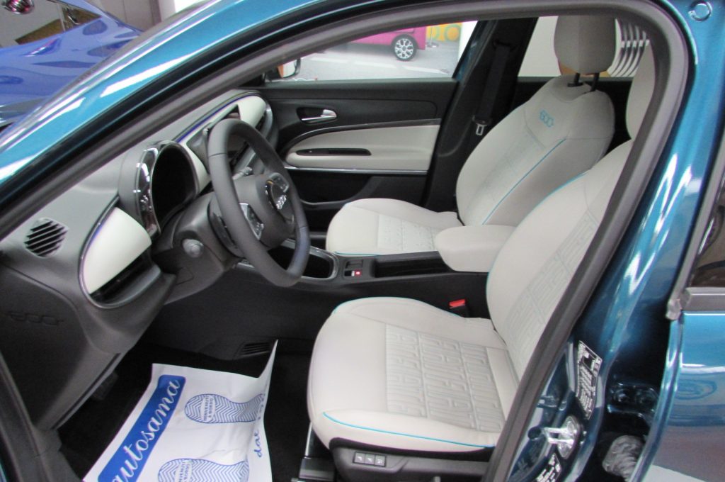FIAT 600 Hybrid 100 CV DCT MHEV La Prima - 7