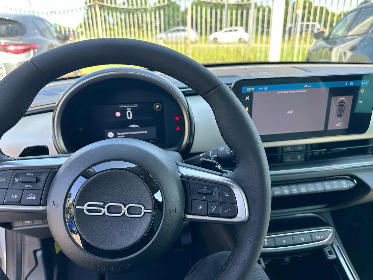 FIAT 600 Hybrid 145 CV DCT MHEV La Prima km zero - 8