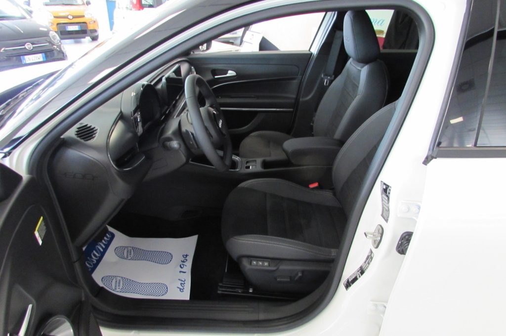 FIAT 600 Hybrid 145 CV DCT MHEV Sport KM ZERO - 7