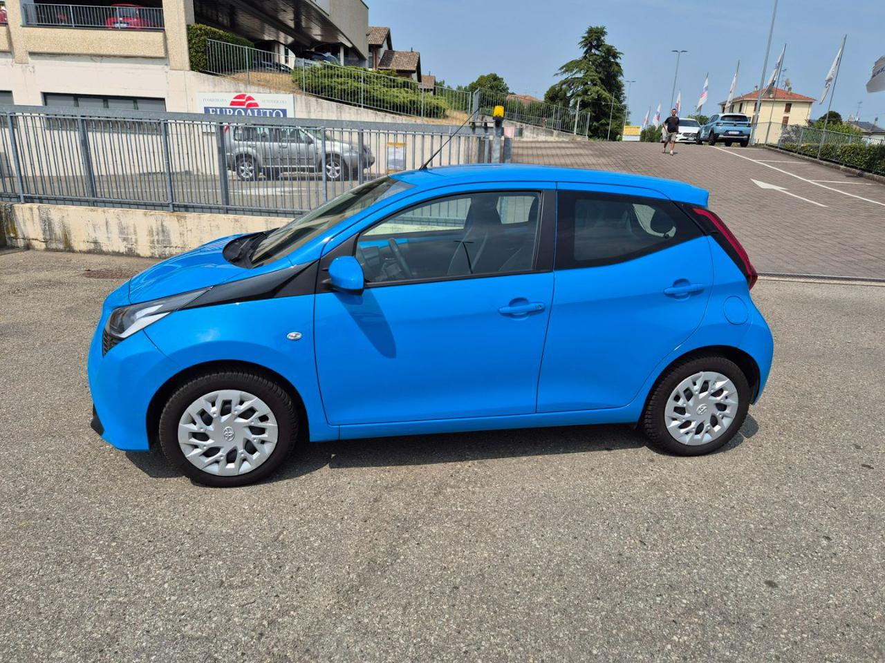 TOYOTA Aygo Connect 1.0 VVT-i 72 CV 5 porte x-cool MMT - 3