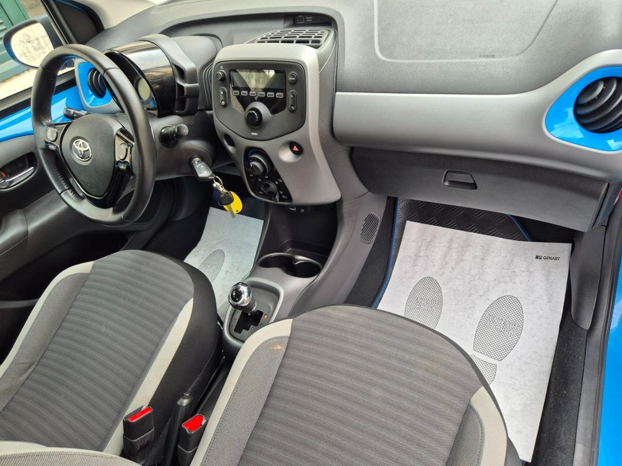 TOYOTA Aygo Connect 1.0 VVT-i 72 CV 5 porte x-cool MMT - 15
