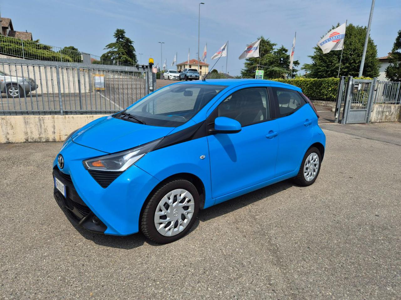TOYOTA Aygo Connect 1.0 VVT-i 72 CV 5 porte x-cool MMT - 2
