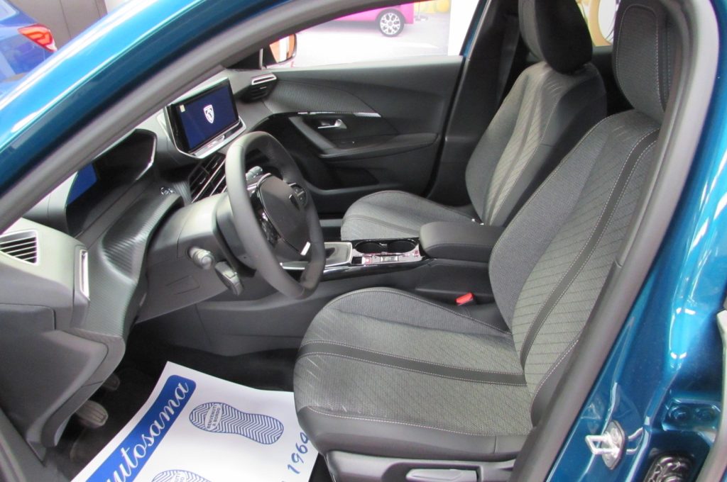PEUGEOT 2008 PureTech 100 S&S Allure - 6