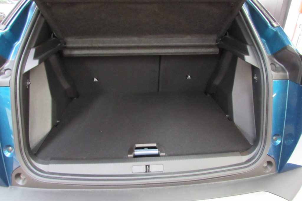 PEUGEOT 2008 PureTech 100 S&S Allure - 13
