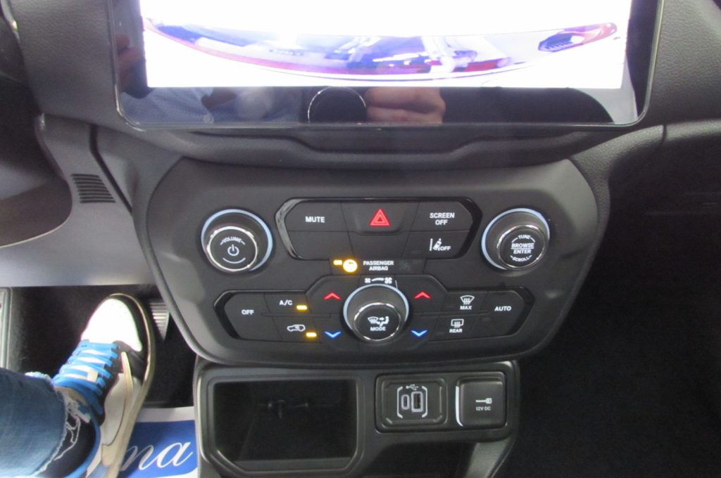 JEEP Renegade 1.5 Turbo 130cv T4 MHEV Altitude Km.12.330 - 12