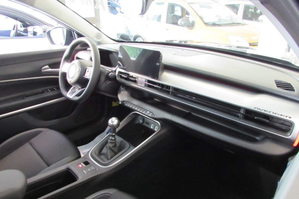 JEEP Avenger 1.2 Turbo 100 CV Summit KMZERO - 16