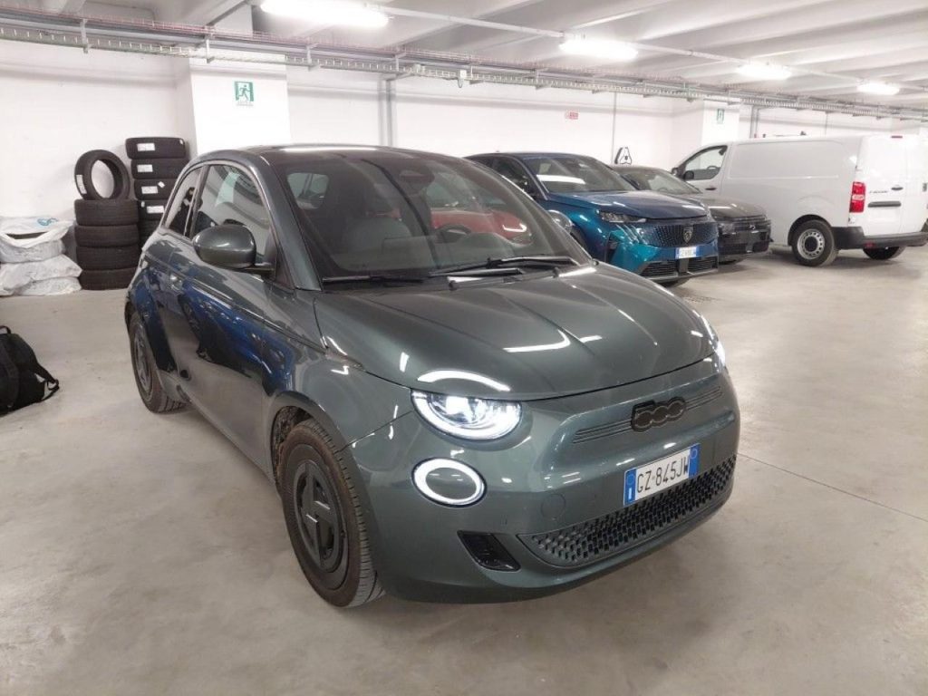 FIAT 500e Berlina 42 kWh Giorgio Armani - 2