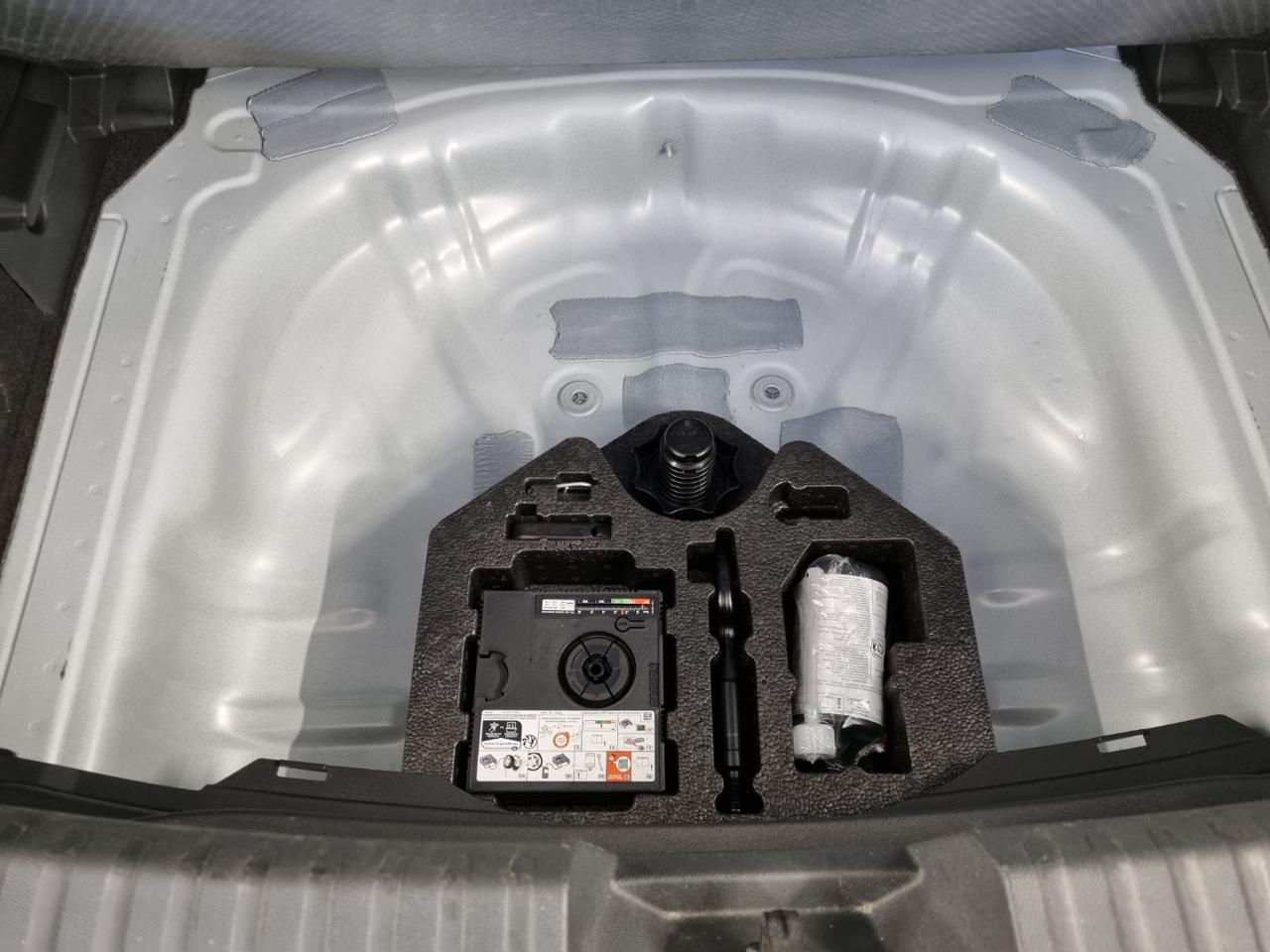 CUPRA Leon 1.5 Hybrid 150 CV DSG - 25