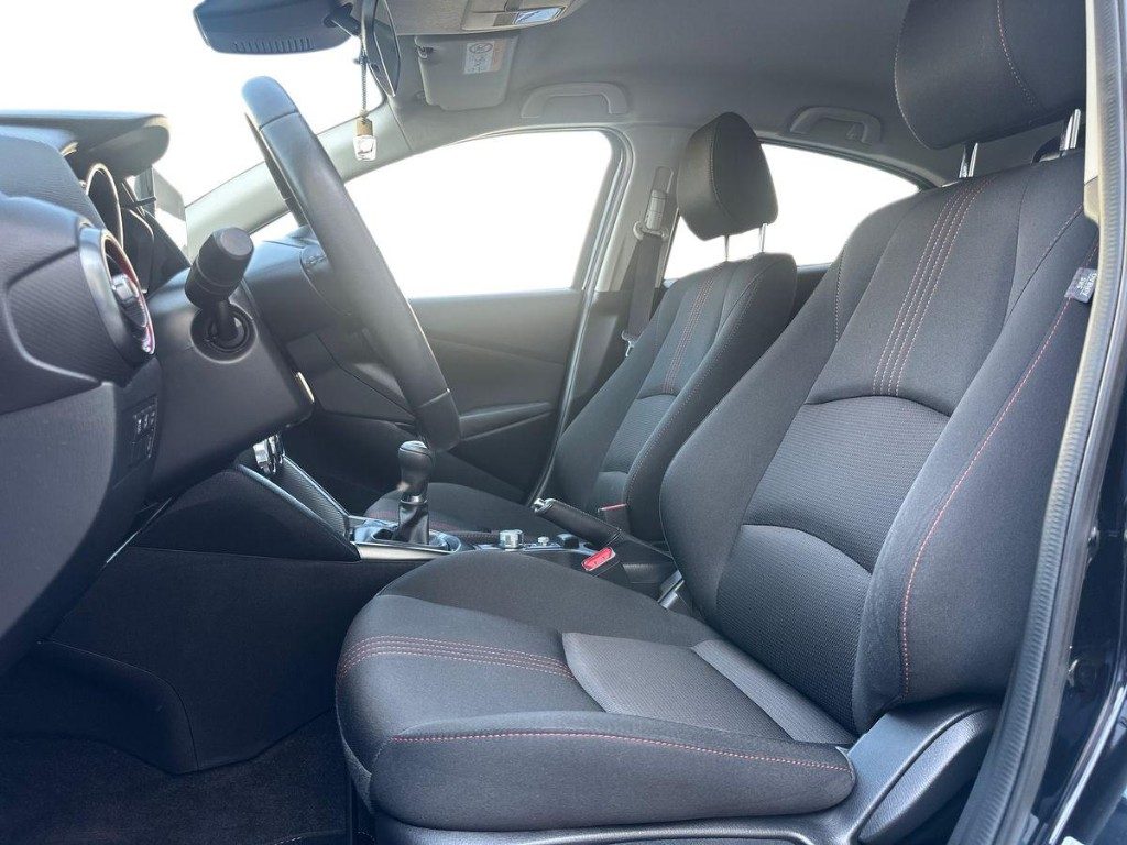 MAZDA 2 1.5 e-Skyactiv-G 90 CV M Hybrid Homura - 8