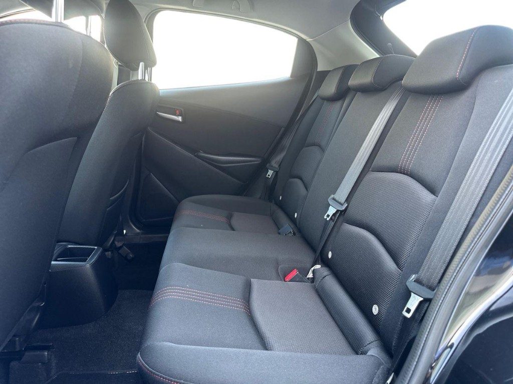 MAZDA 2 1.5 e-Skyactiv-G 90 CV M Hybrid Homura - 9