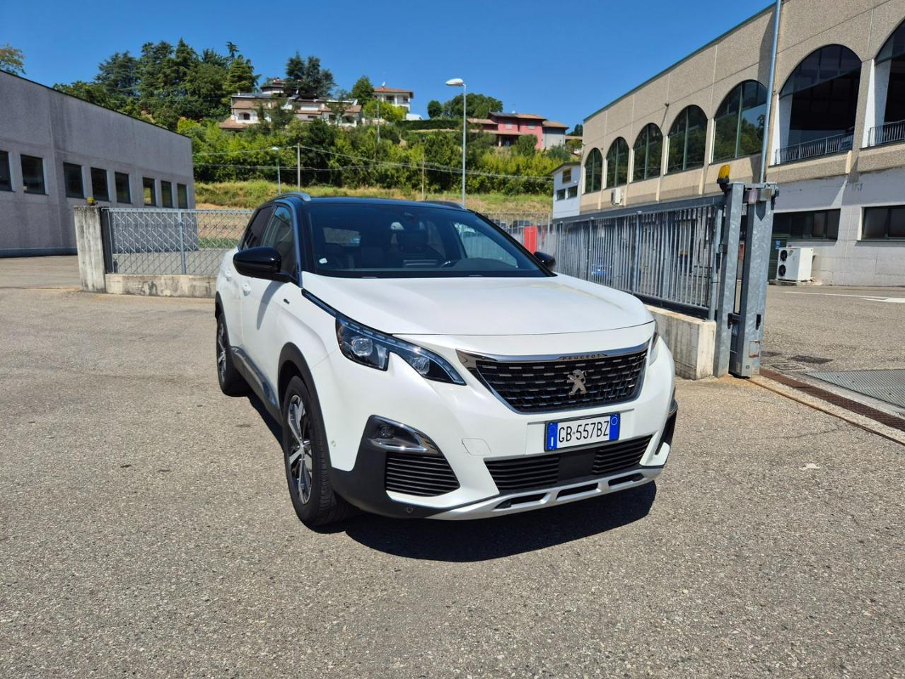 PEUGEOT 3008 BlueHDi 130 S&S EAT8 GT Line - 4