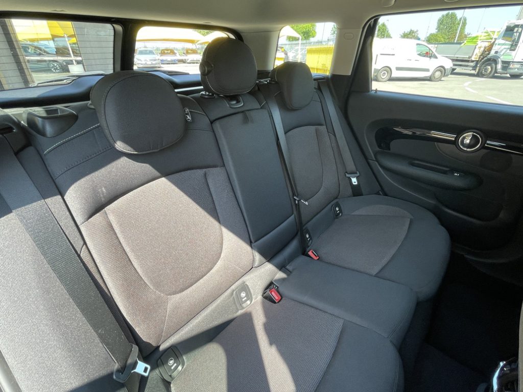 MINI Clubman 2.0 Cooper D - 19