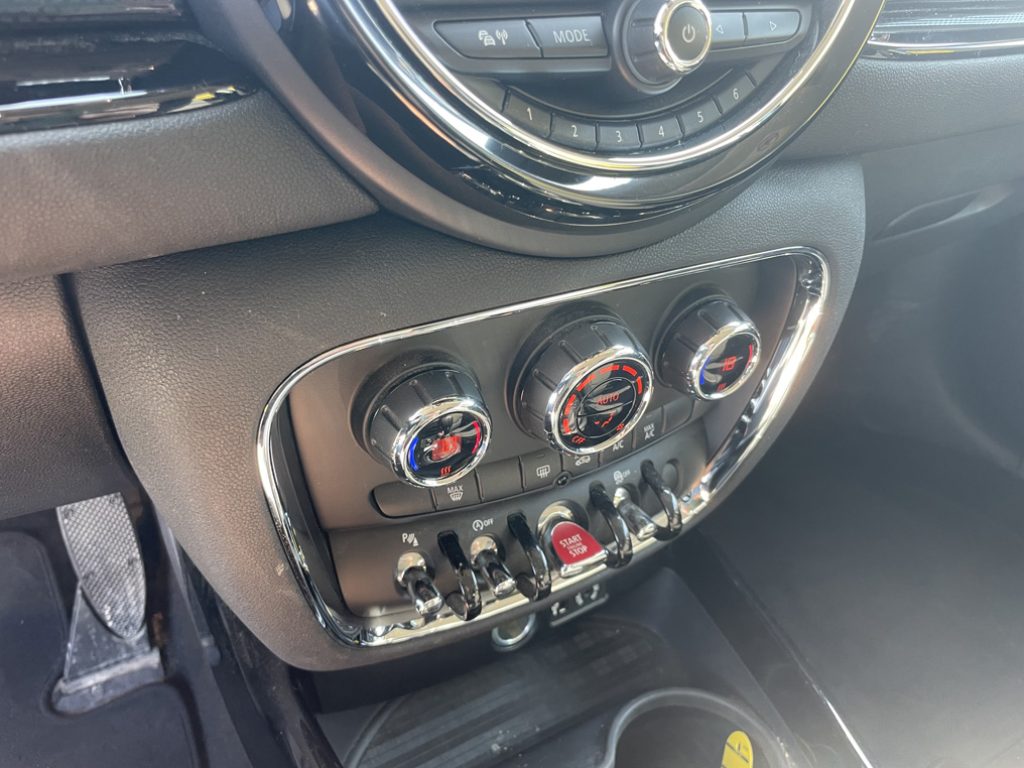 MINI Clubman 2.0 Cooper D - 29
