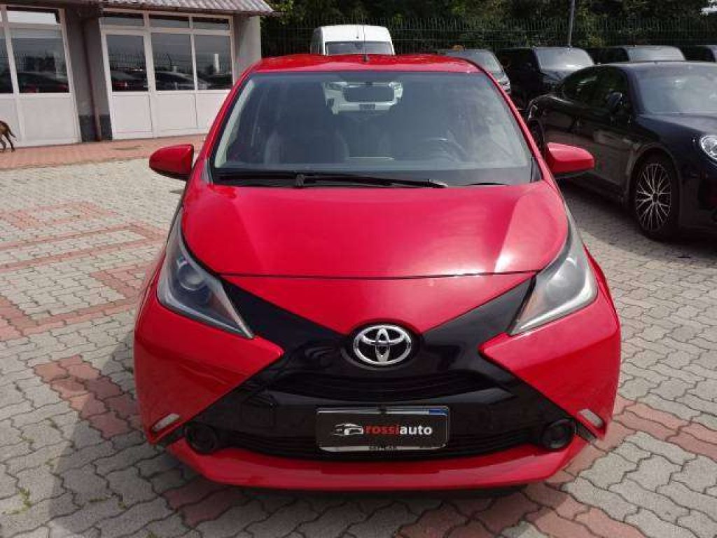 TOYOTA Aygo Aygo II 2016 5p 1.0 x-clusiv - 2