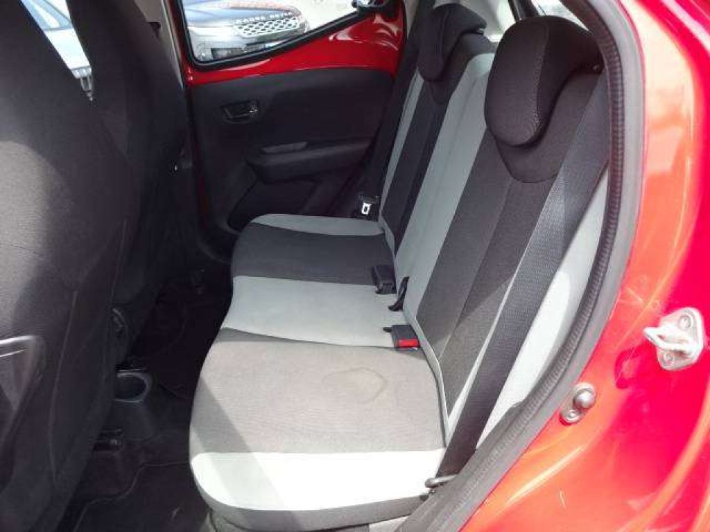 TOYOTA Aygo Aygo II 2016 5p 1.0 x-clusiv - 10
