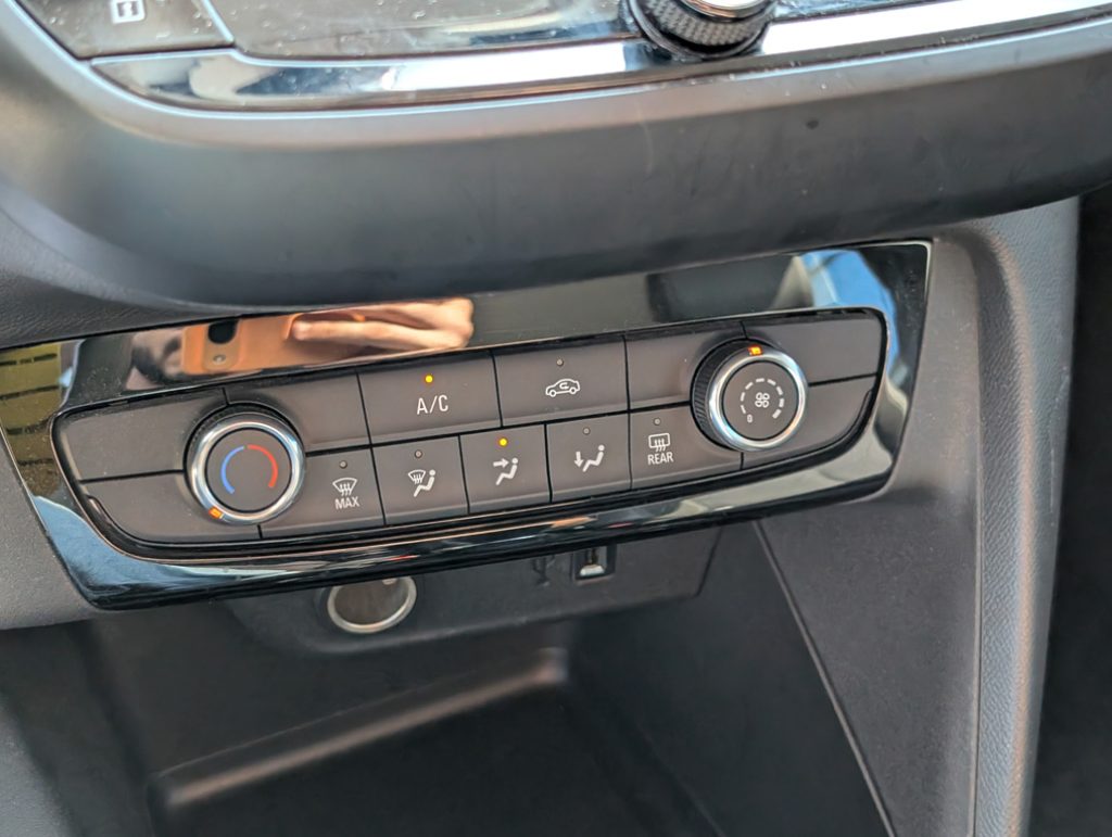 OPEL Corsa 1.2 Elegance 5P - OK NEOPATENTATI - 14