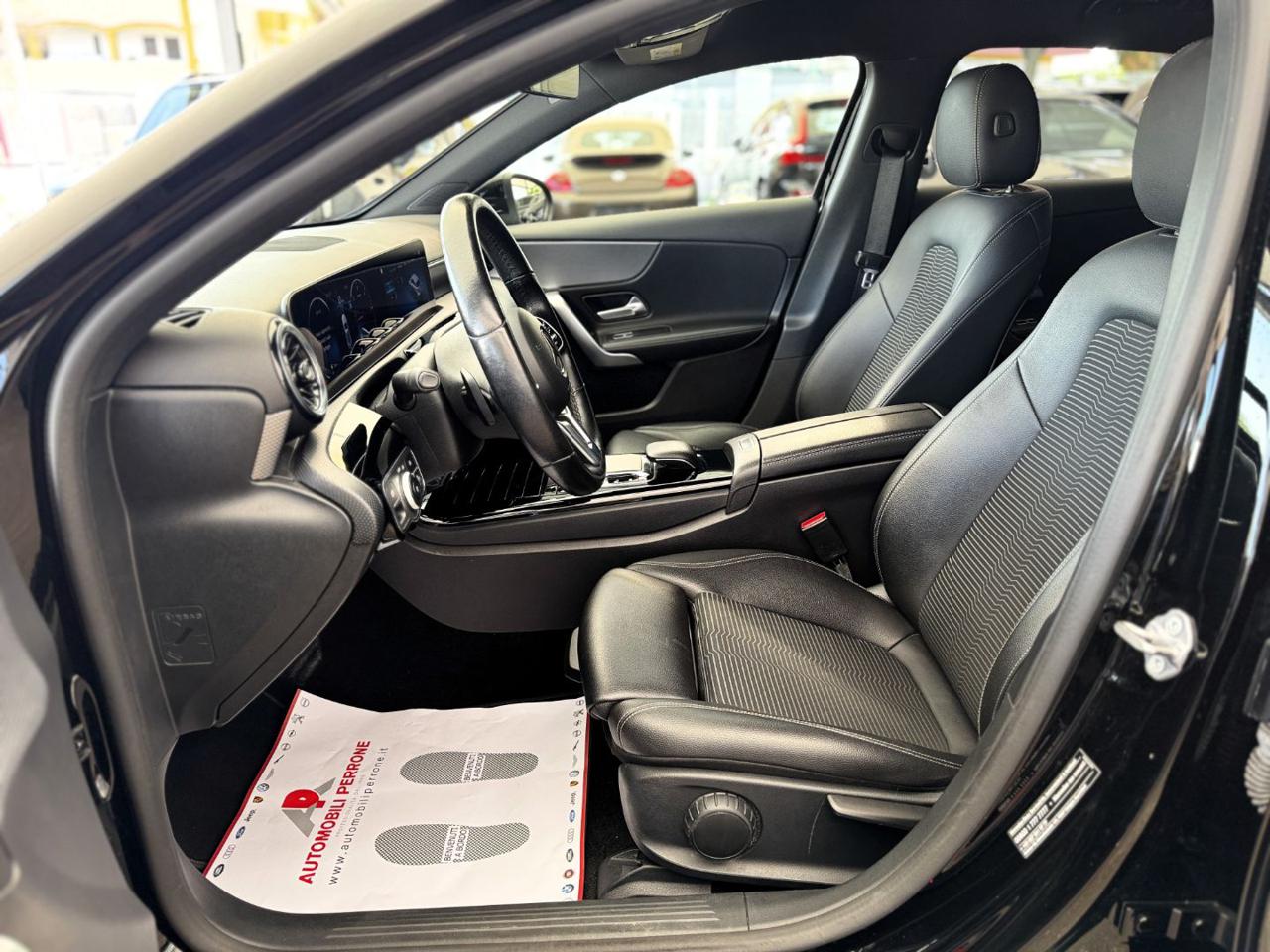 MERCEDES-BENZ A 180 d Automatic Sport (Navi/Retro/Unipro.) - 6